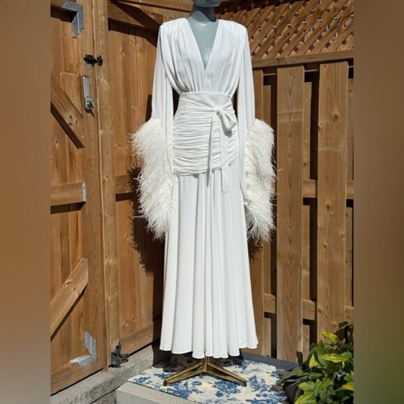 🆕 BRONX & BANCO 🧿 NWOT Geisha Blanc Feather-Trim Maxi Dress, White - Sz S US 4 - Picture 3 of 14